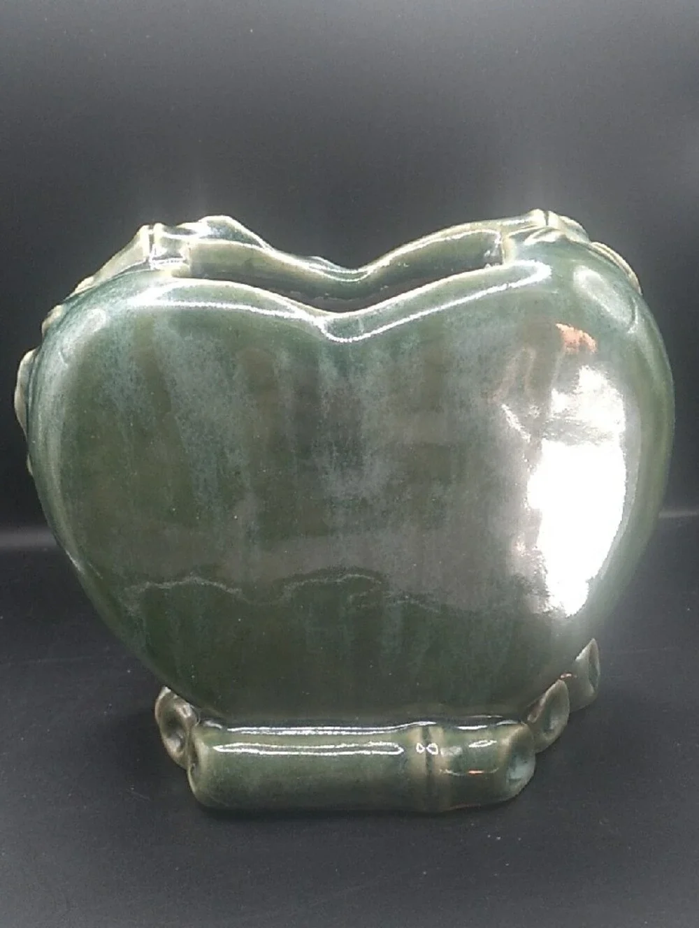Vintage Majolica-style Green Ceramic Elephant Planter/Vase (B9)